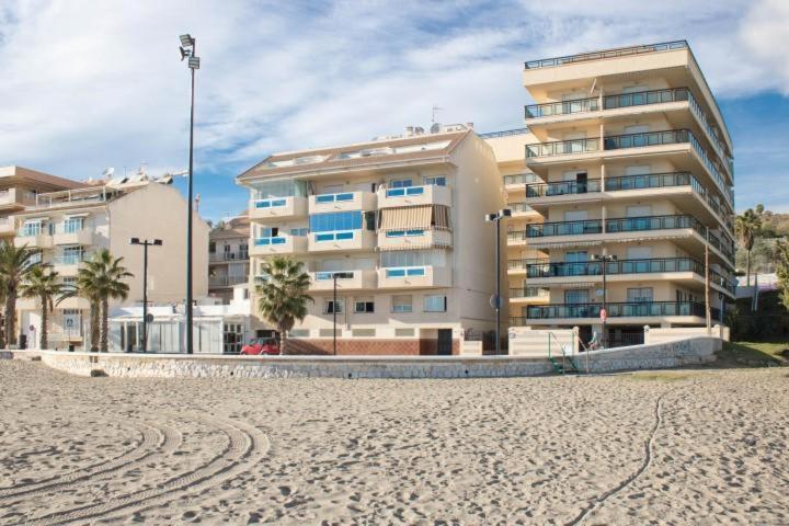 Paradise Suites La Cubana Beach Фуенхірола Екстер'єр фото
