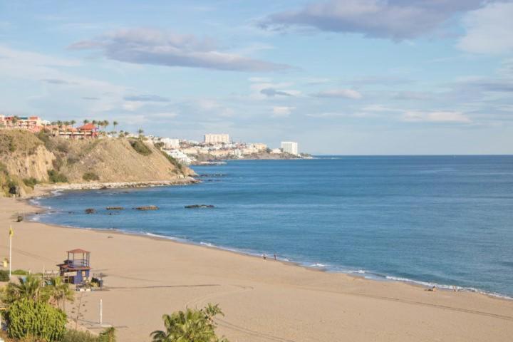 Paradise Suites La Cubana Beach Фуенхірола Номер фото